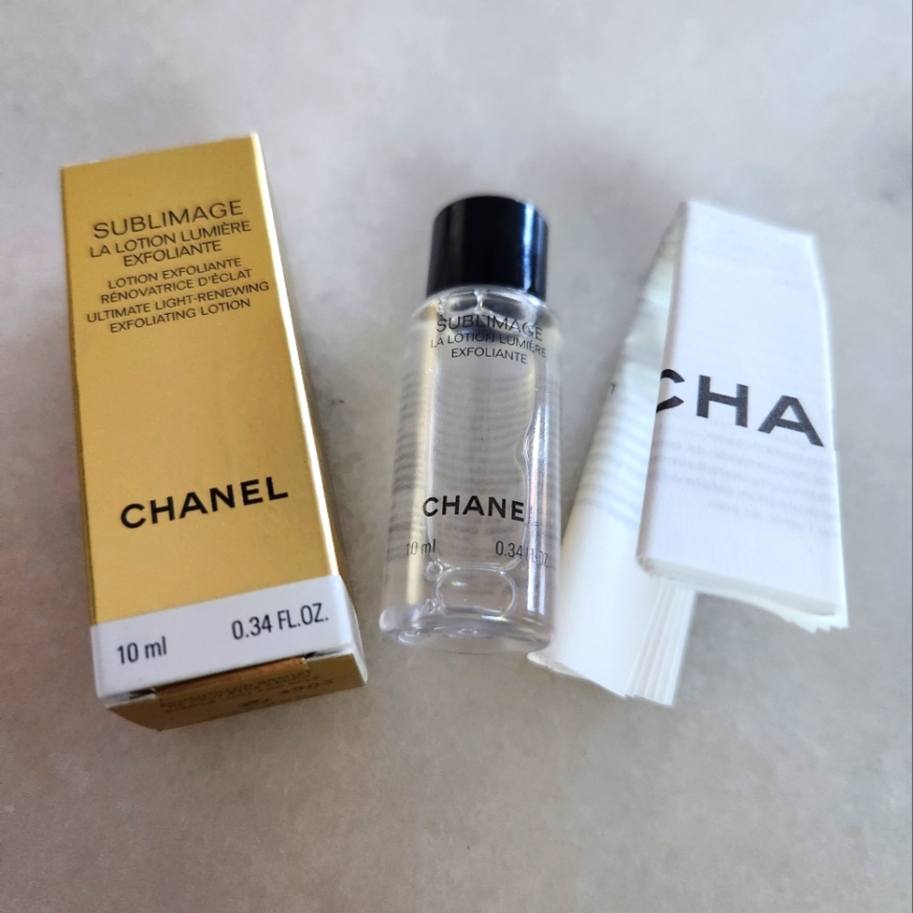 Chanel Sublimage La Lumiere Exfoliante Ultimate Light Renewing 10ml NEW NIB